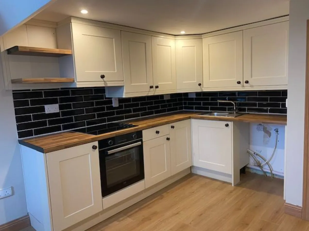 Fitted Kitchen, Cooker, Sink & Extract, Never used - Image 1