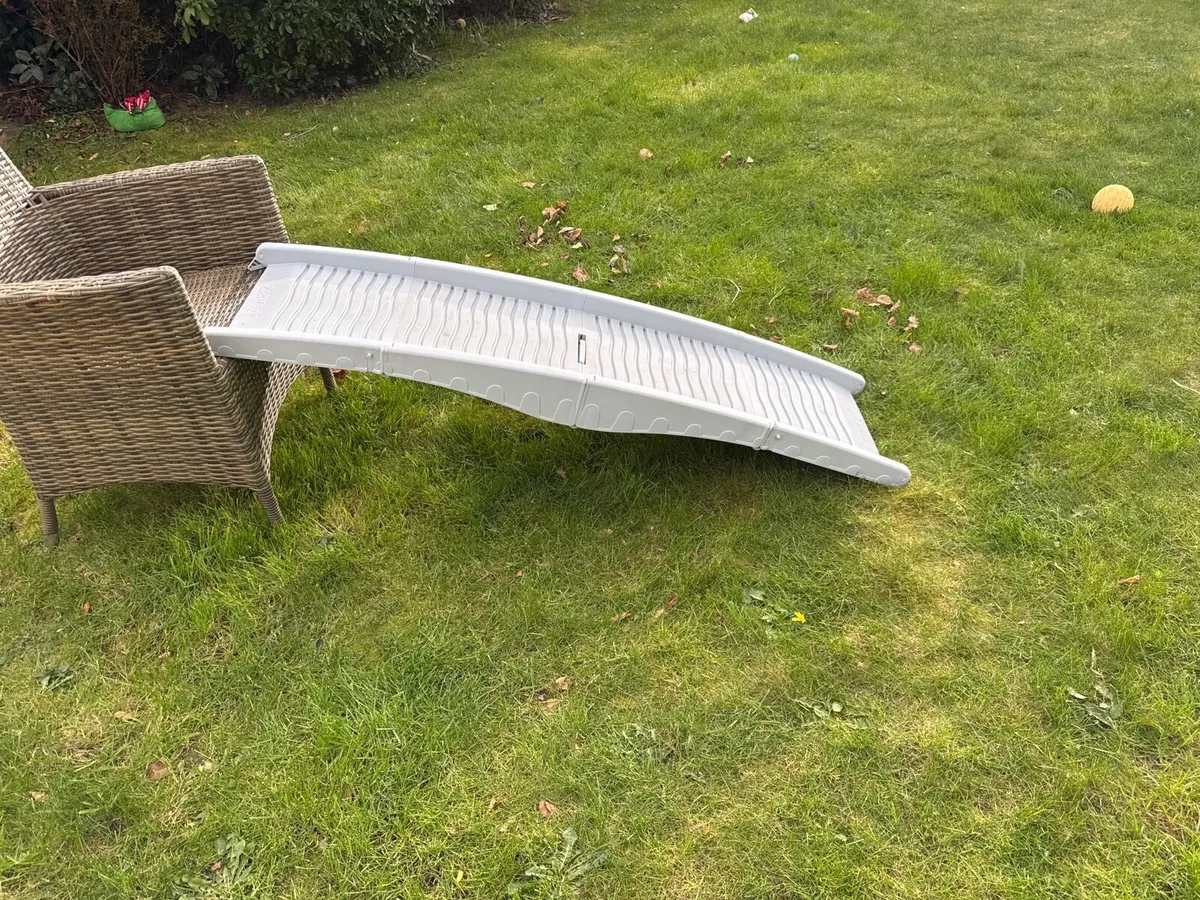 Pet ramp - Image 1