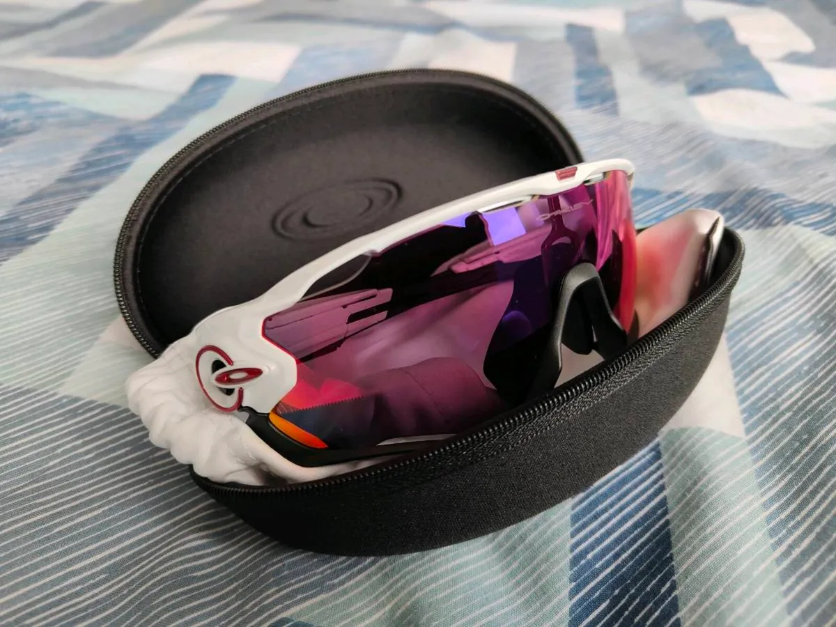 Oakley Jawbreaker - Image 1