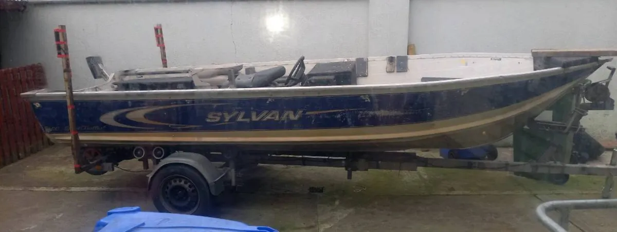 Sylvan 1600 sports troller - Image 2