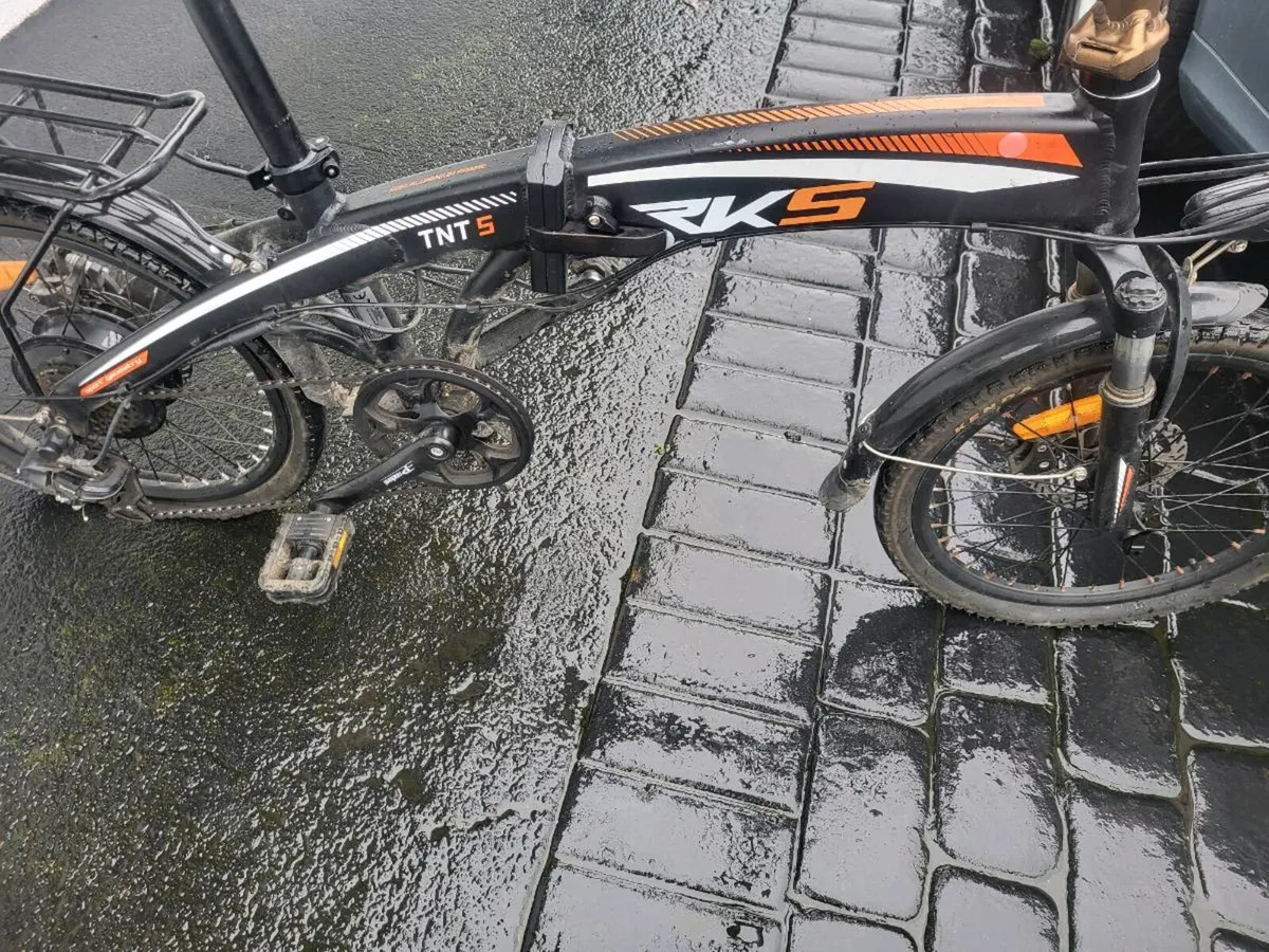 ELECTRIC BIKE FOR PARTS OR REPAIRS BIKE IS NOT RUN - Image 2