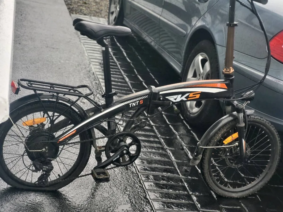 ELECTRIC BIKE FOR PARTS OR REPAIRS BIKE IS NOT RUN - Image 4