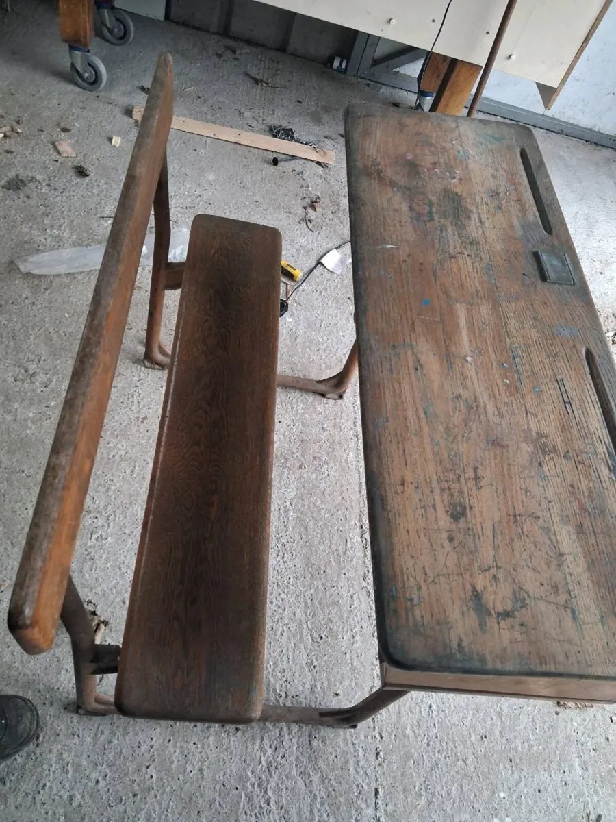 Old school desk - Image 3