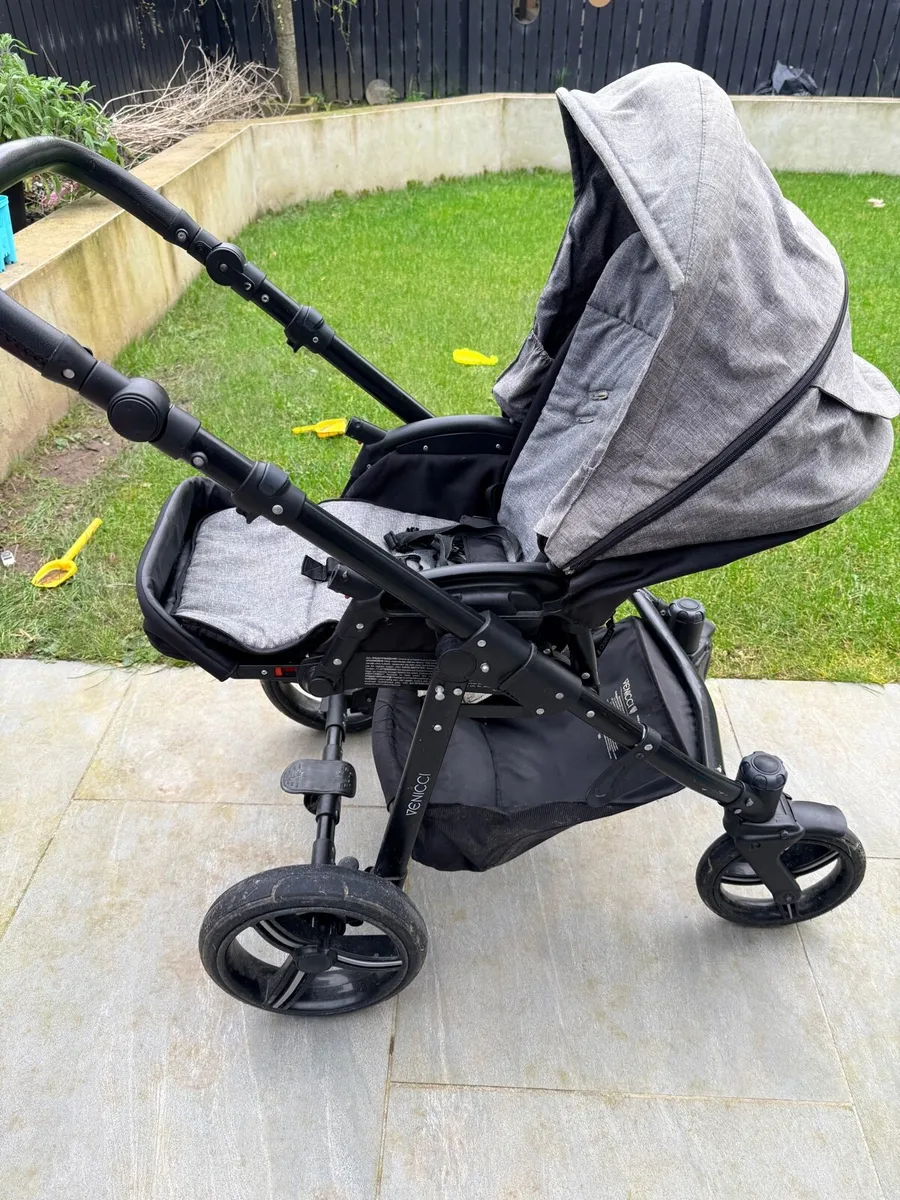 Venicci Stroller with Pram - Image 2
