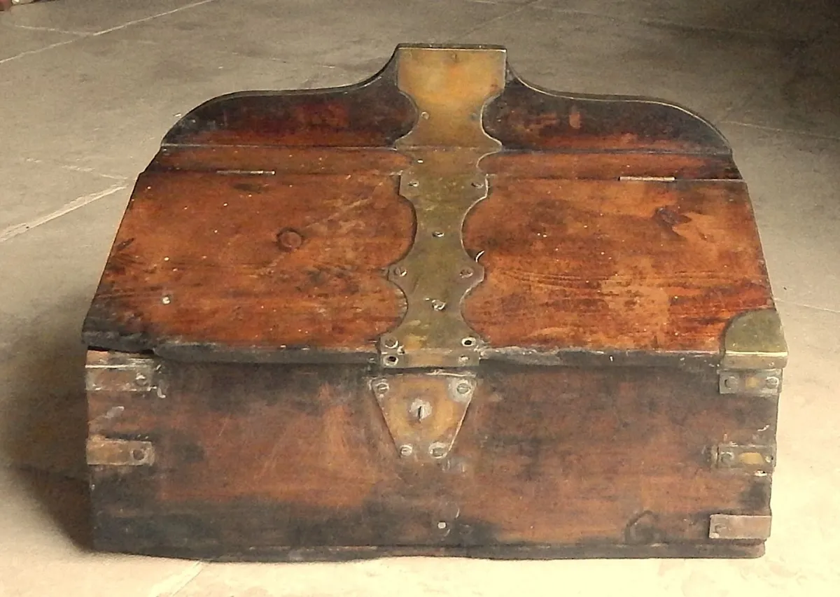 Vintage Oak & Brass Church Candle Box - Image 2