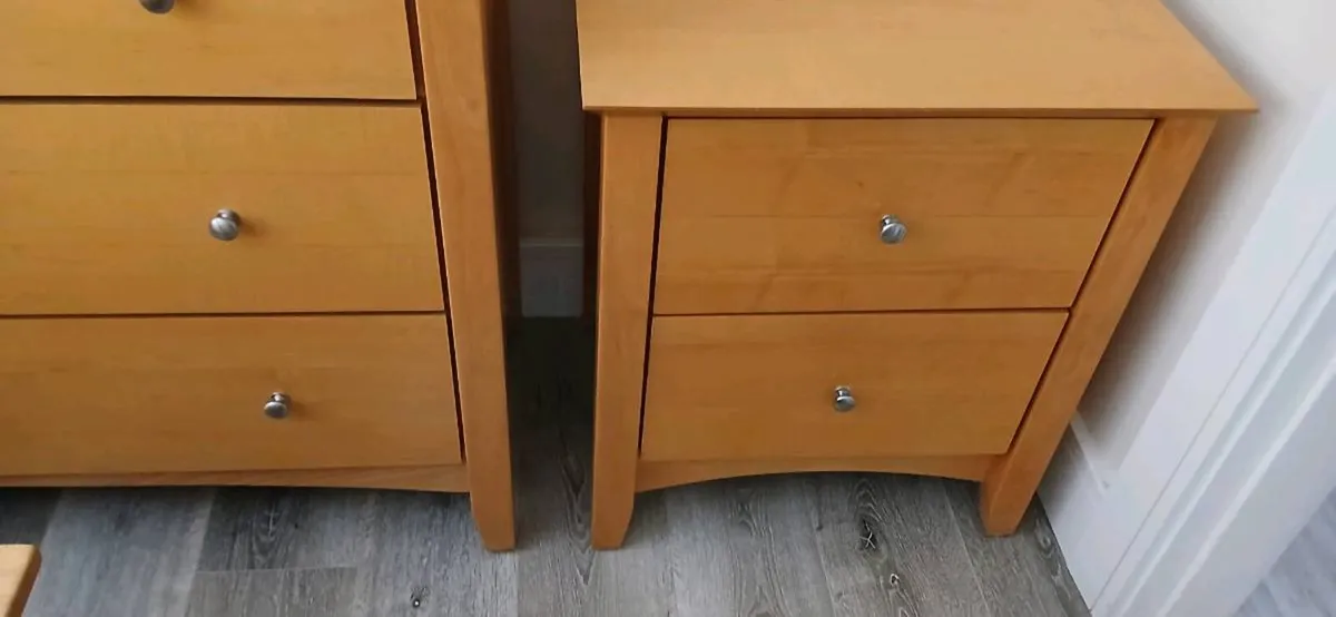 King size bed, locker, and dresser set - Image 3