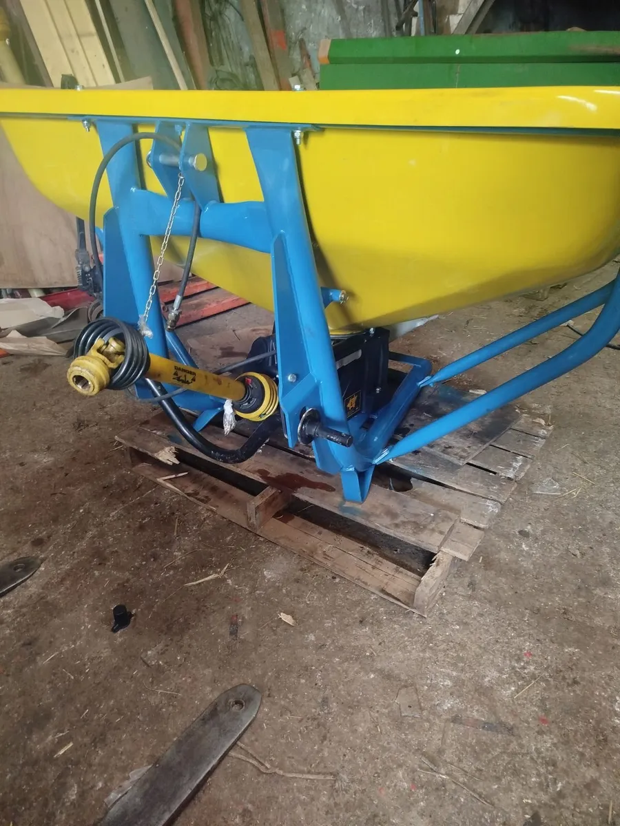 Fertiliser spreaders - Image 2
