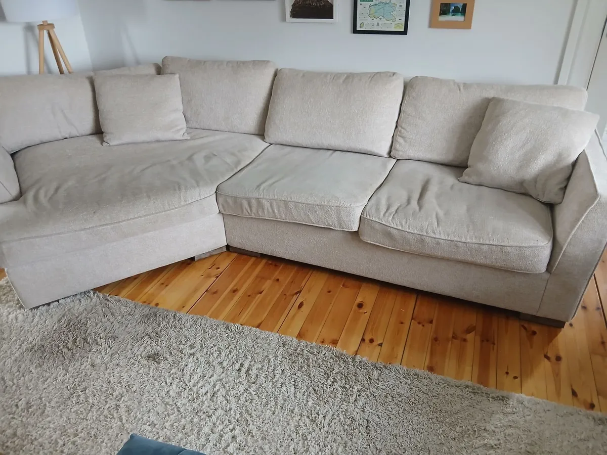 Couch - Image 1