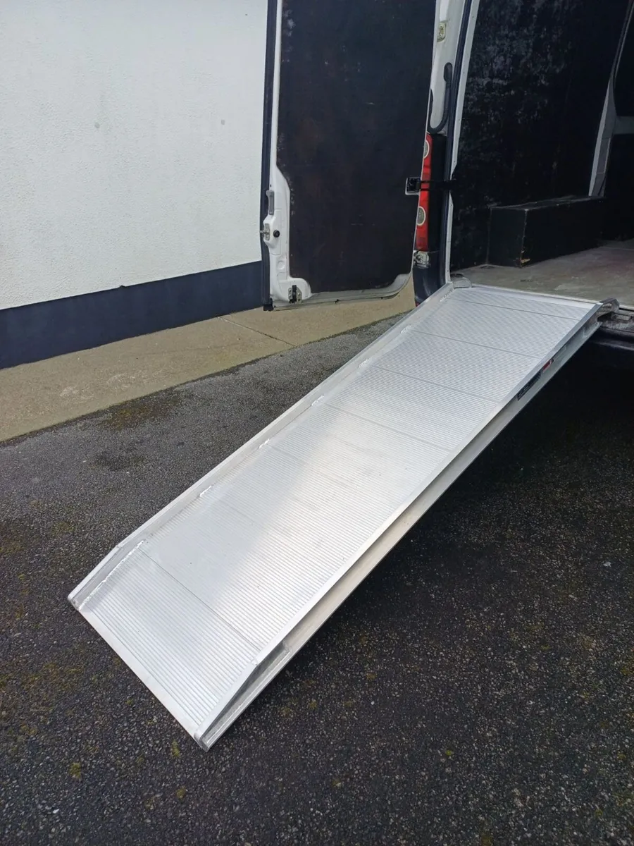 van ramp - Image 1