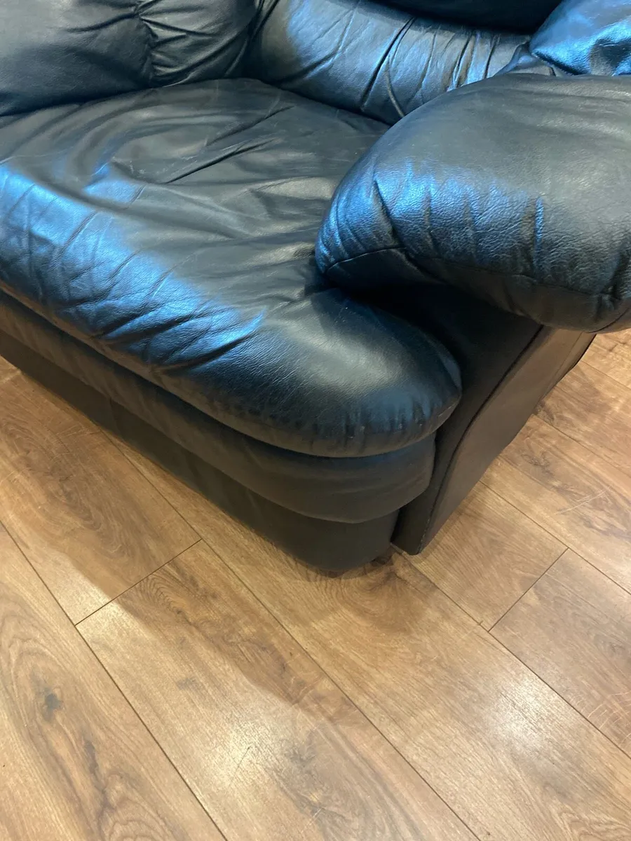 Leather armchair - Image 3