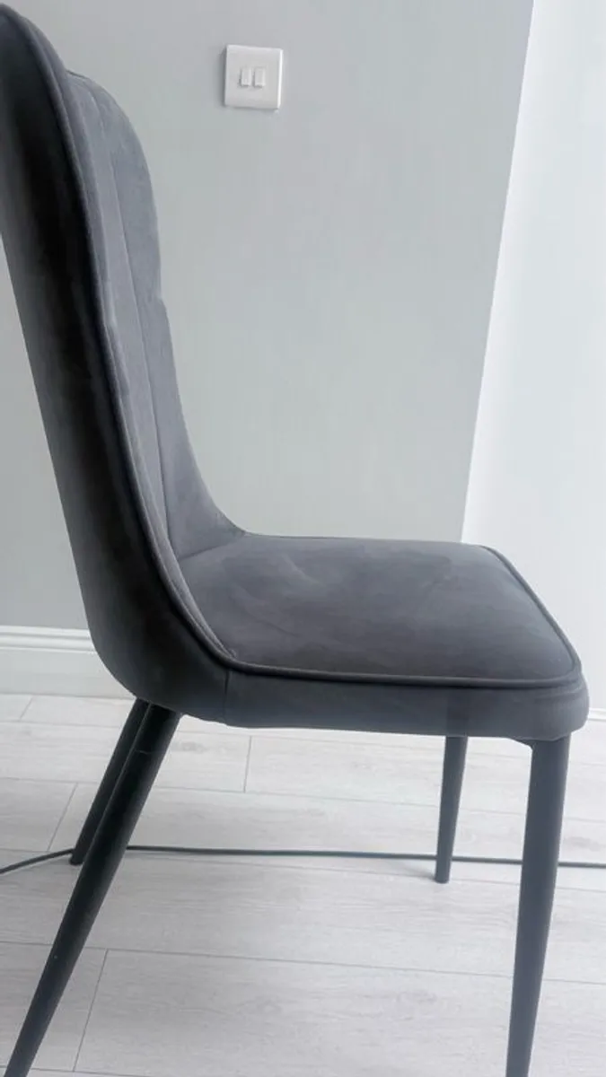 kitchen table chairs  4 perfect condition - Image 3