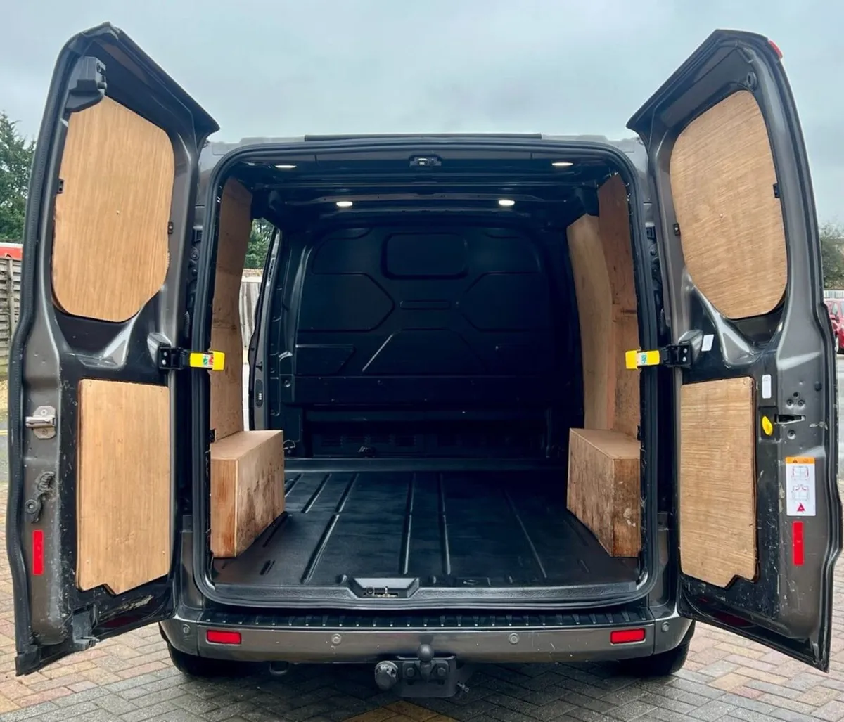 2021 Ford Transit Custom Low Roof Panel Van - Image 3