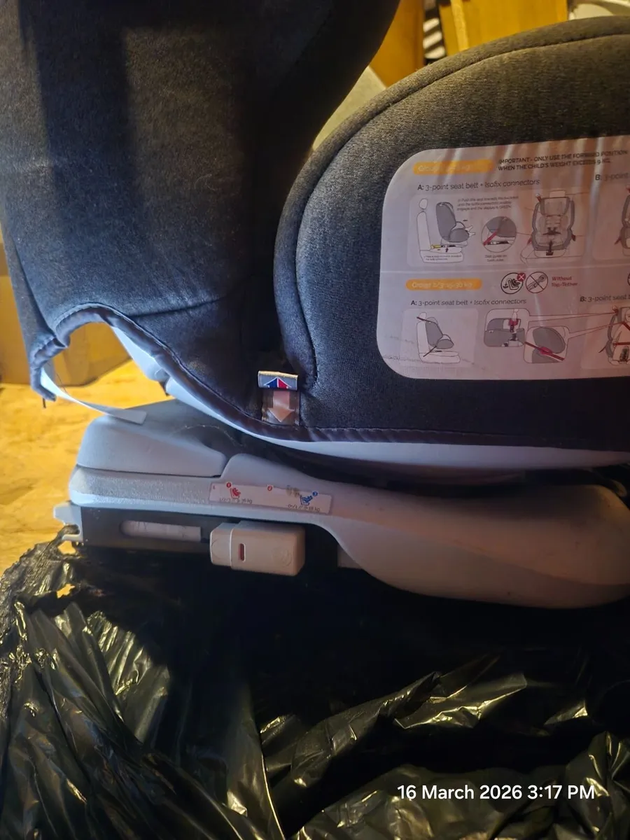 Baby Car seat - Image 4