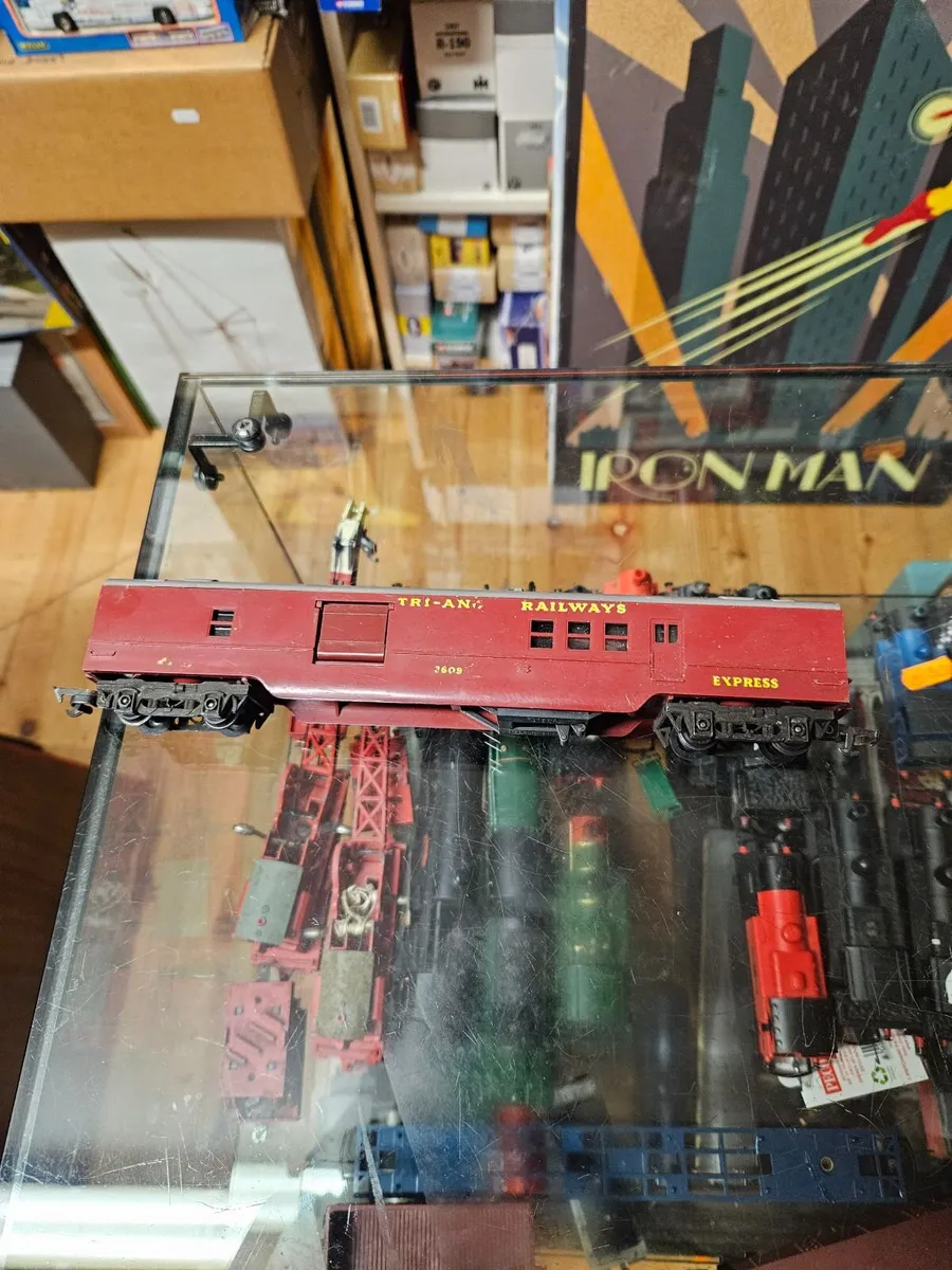 Hornby Triang OO Gauge Carraige - Image 2