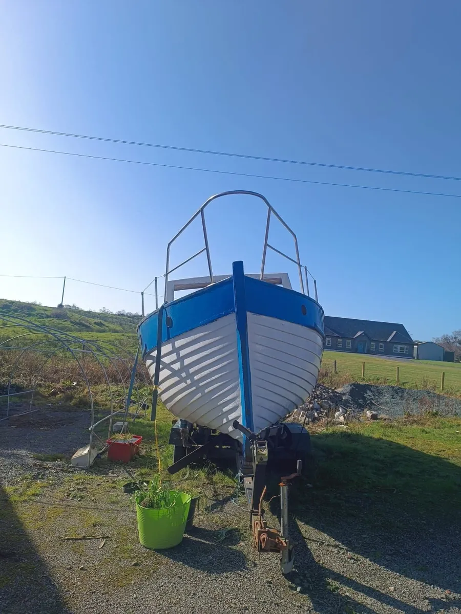 Cabin cruiser - Image 1