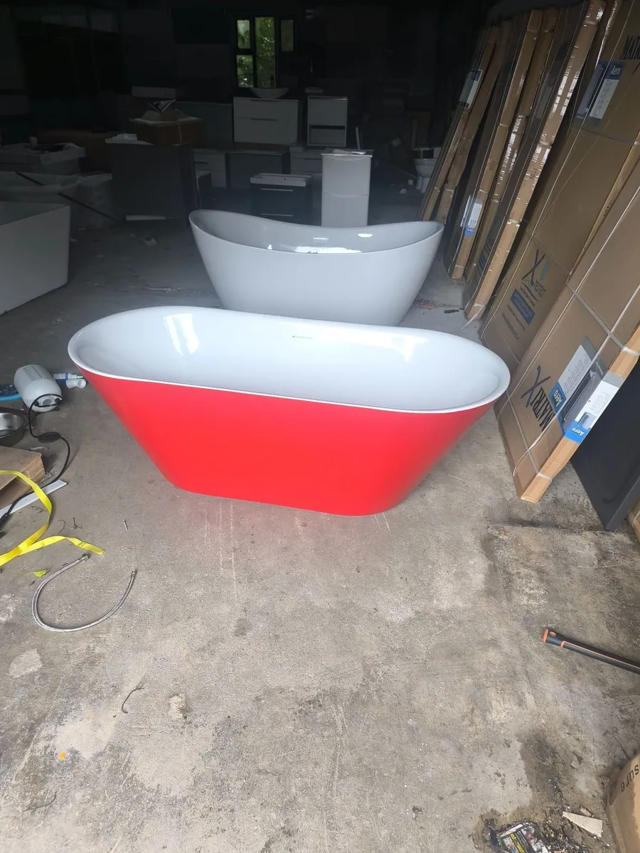 Free standing baths - Image 2