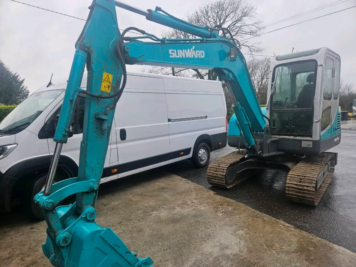 Sunward 6 ton digger - Image 3
