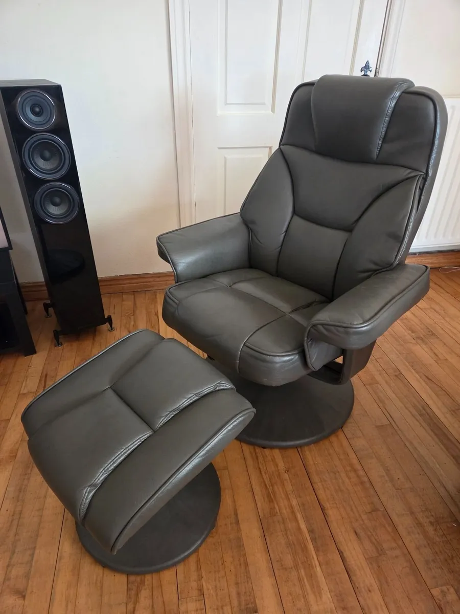 Recliner chair and foot stool - Image 4