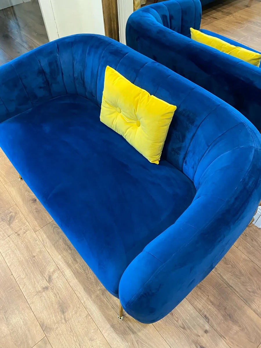Stunning Royal Blue Velvet Sofa - Image 2