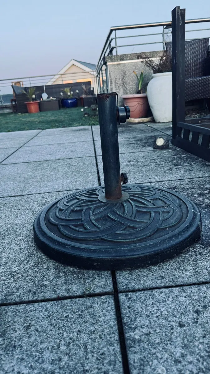 Umbrella stand - Image 3