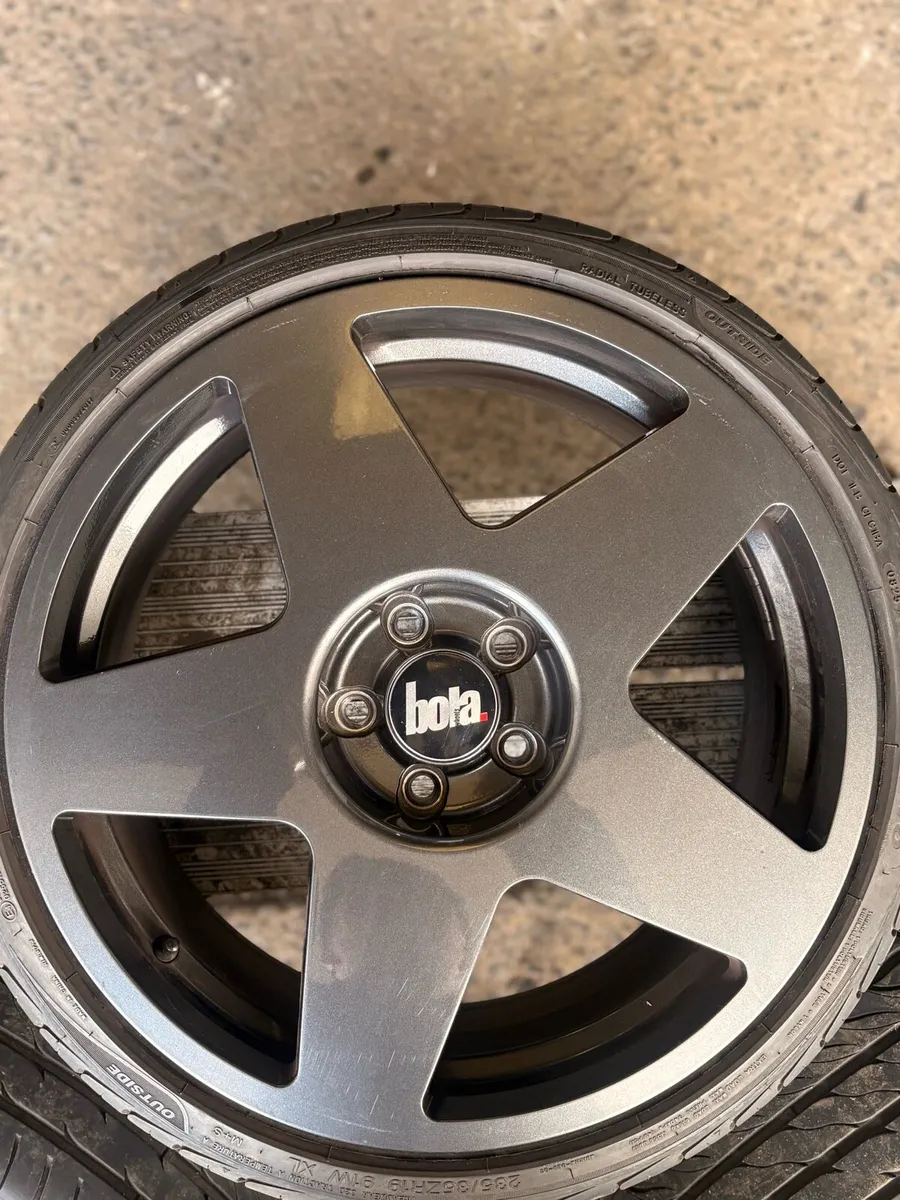 B10 19” bolas - Image 2