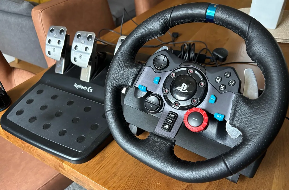Logitech G29 steering wheel and pedals set - Image 2