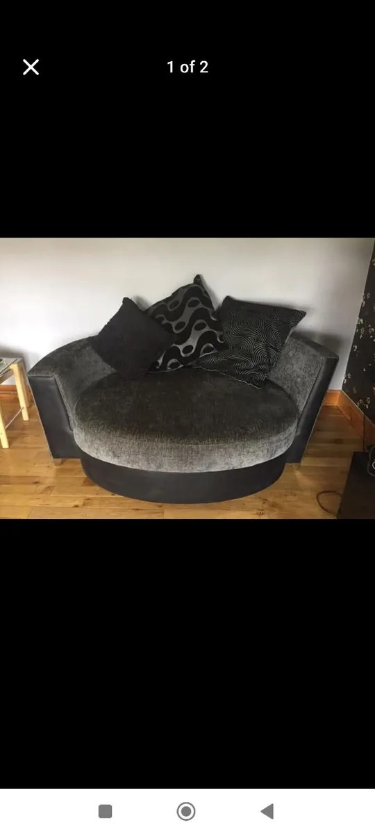 Love seat with storage - Image 1