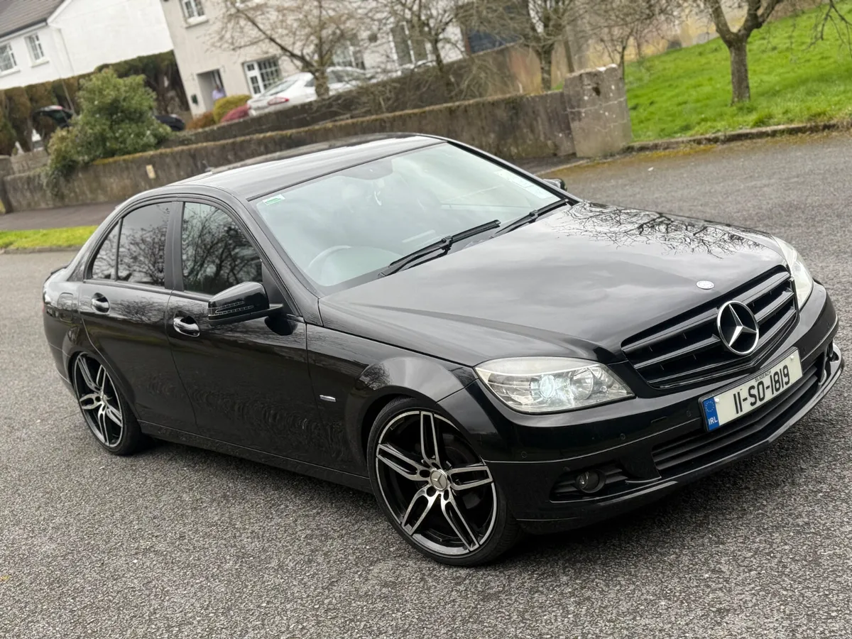 Mercedes-Benz  C / 270k km / driving perfect - Image 1