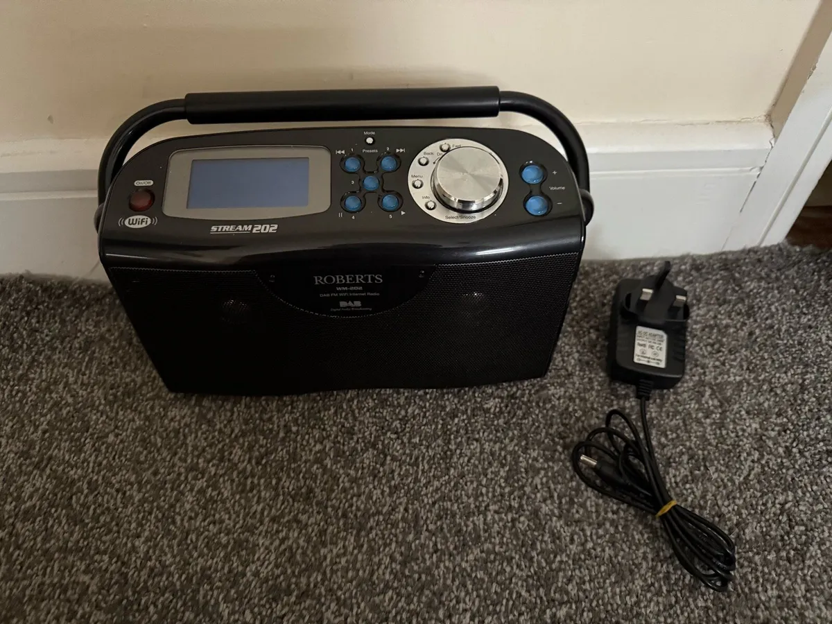 Robert’s radio - Image 1