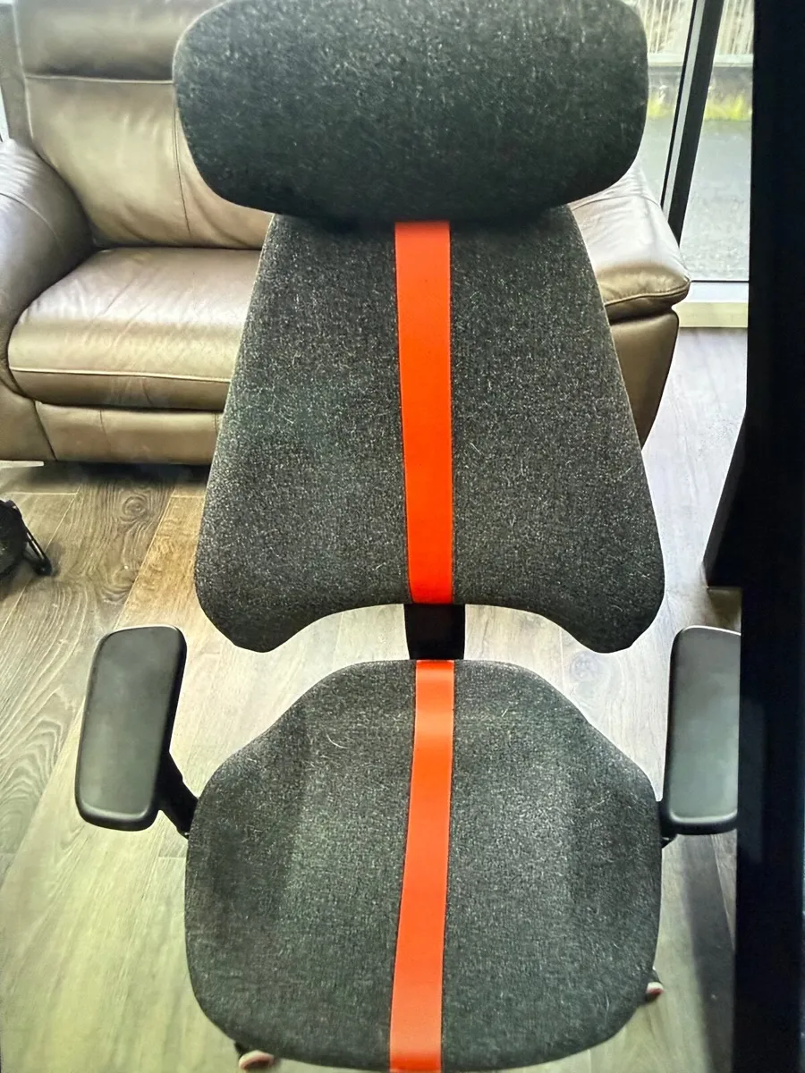 Office chair - Image 2