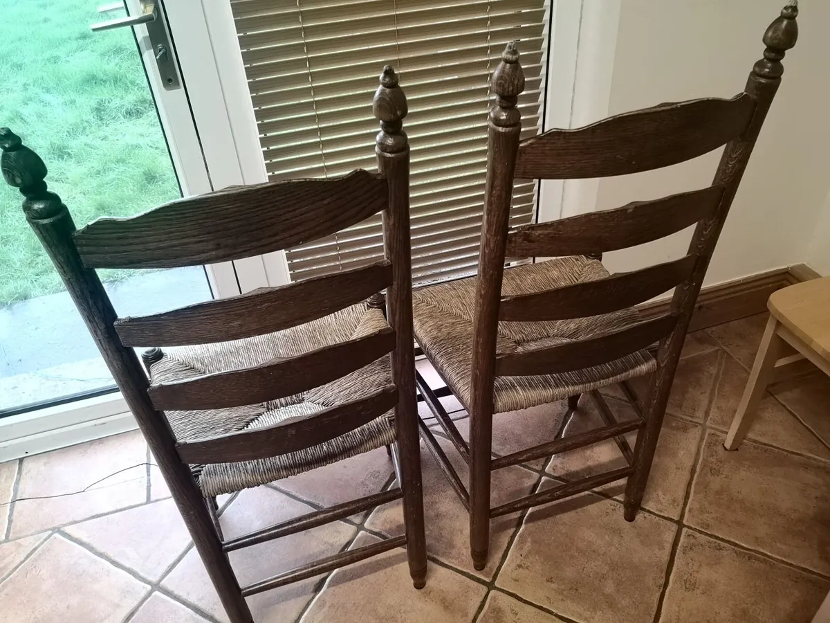 4 chairs - Image 2