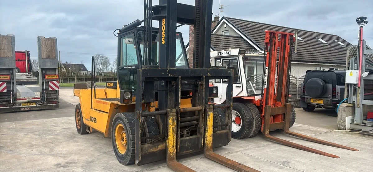 7 ton Finlay and 12 ton boss forklifts - Image 4