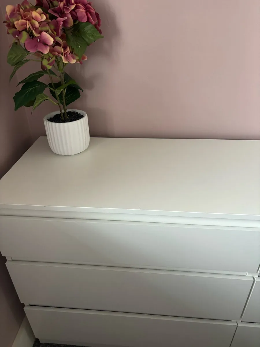 Large chest of drawers - Image 2