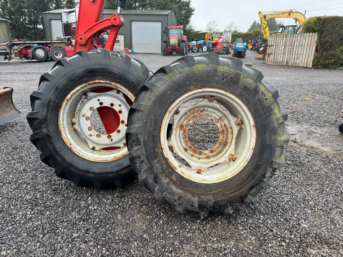 28 inch wheels - Image 1