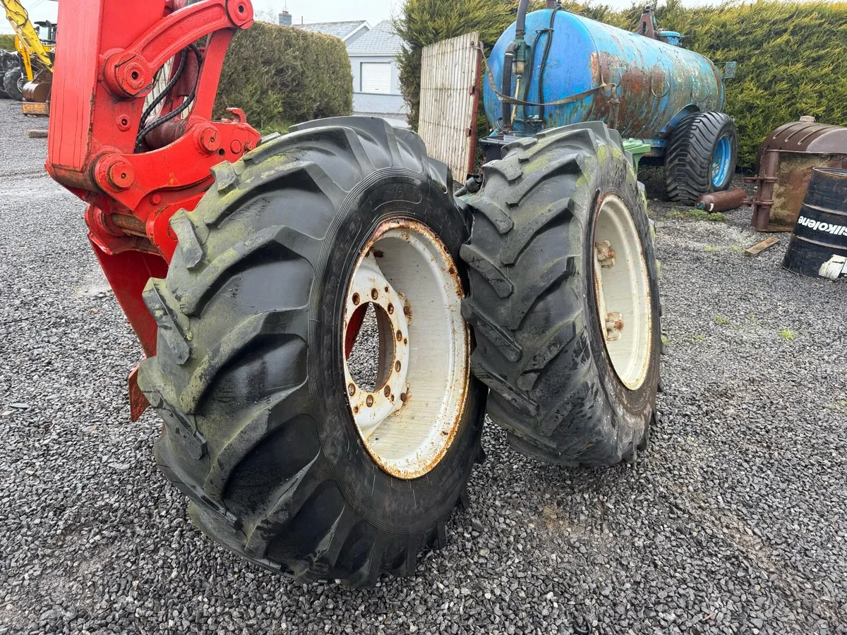 28 inch wheels - Image 2