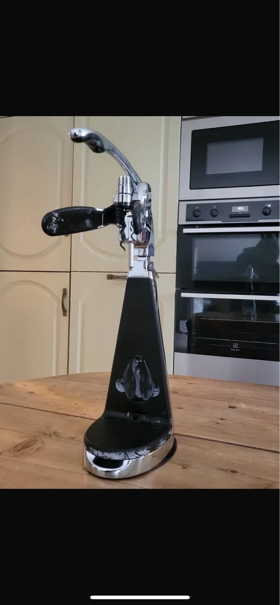 Newbridge Wine Opener