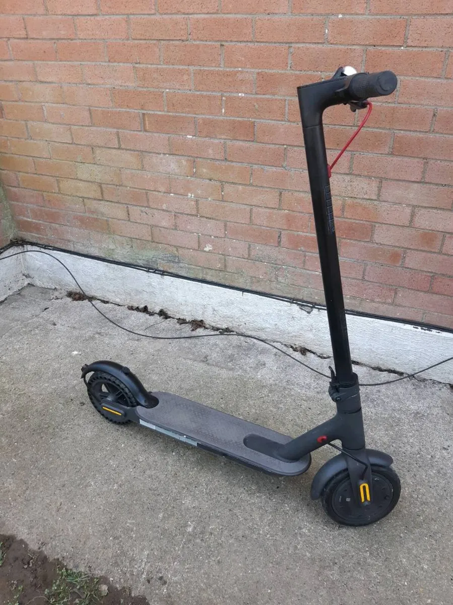 Xiaomi Mi Electric Scooter - Image 1