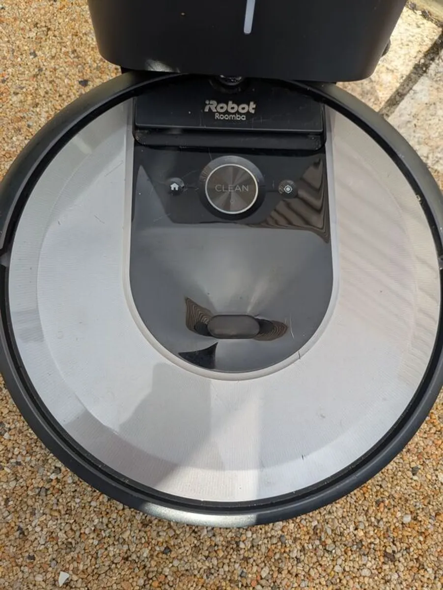 robot vacuum - Image 2