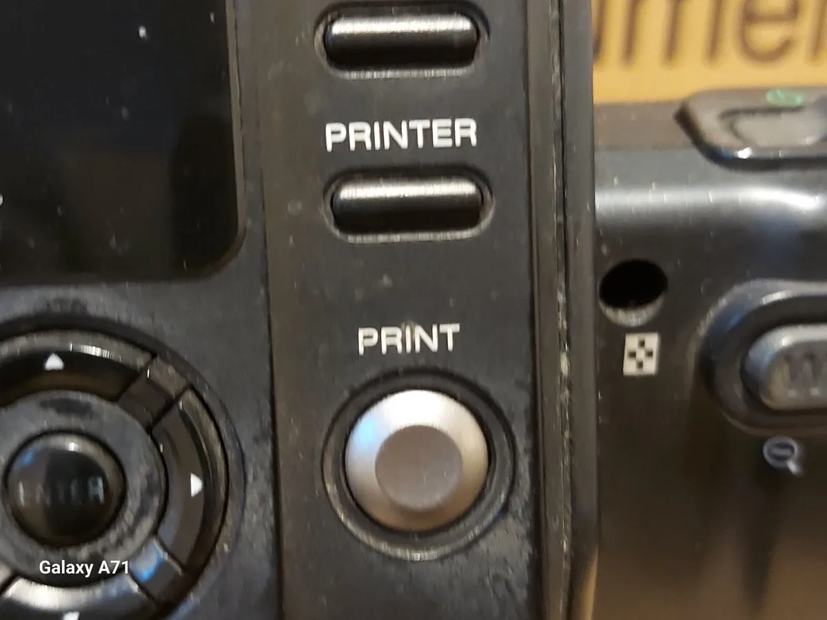 Sony Digital Still Camera Model DKC-C300X Bluetoot - Image 3