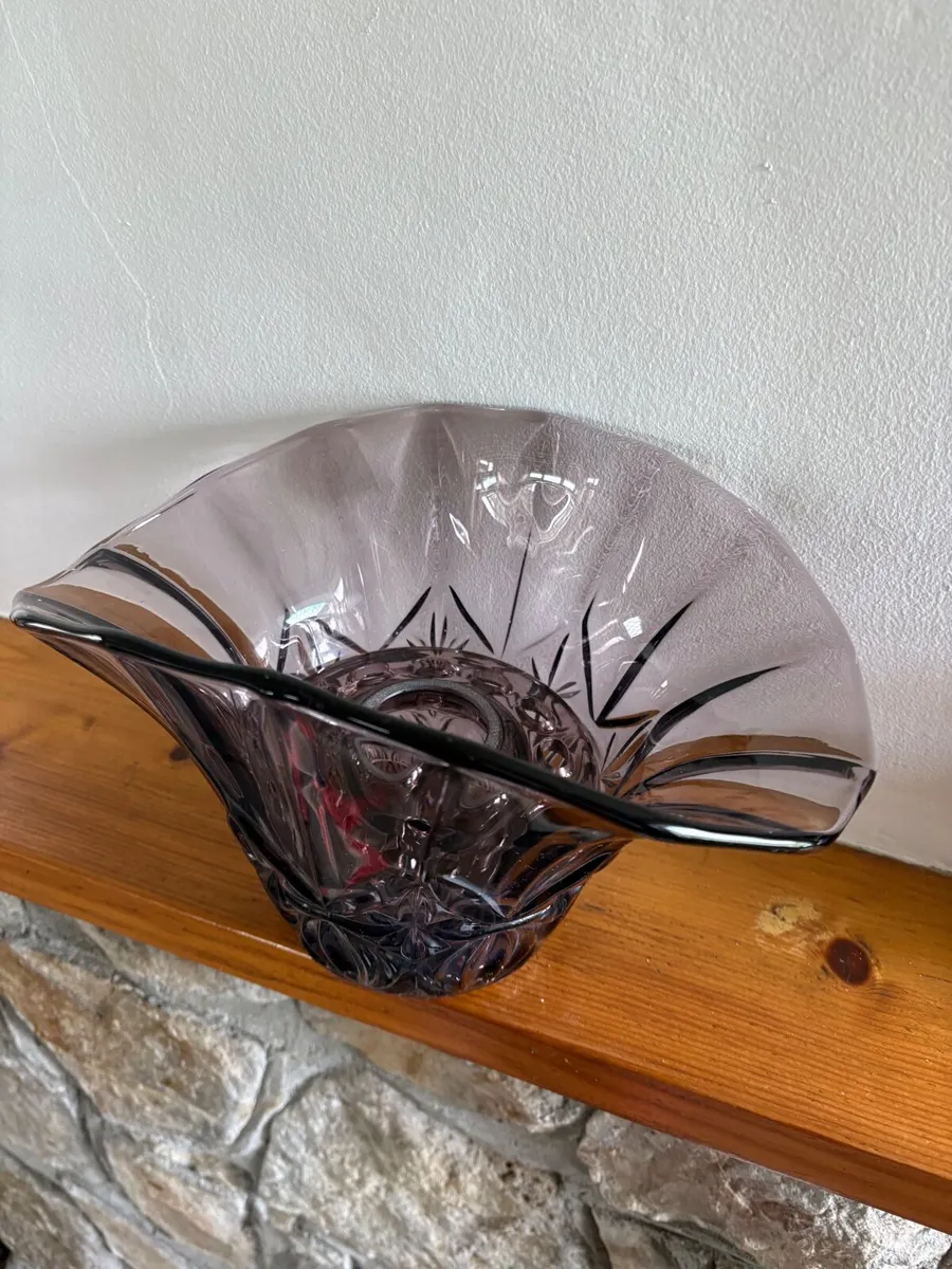 Vintage glass flower bowl - Image 4