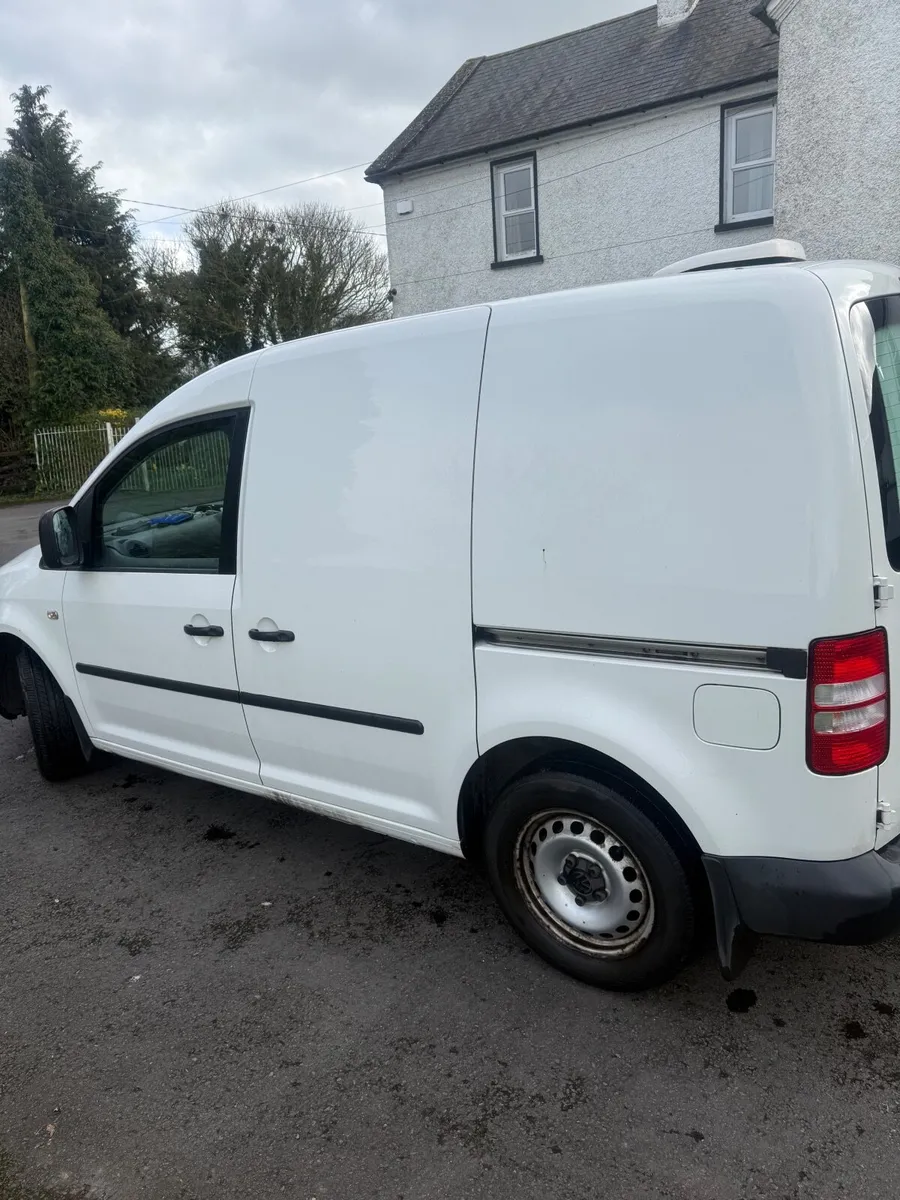 Volkswagen Caddy 2011 - Image 4