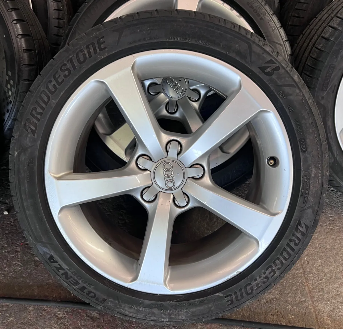 R17 Audi  Original genuine  factory s line sport - Image 1