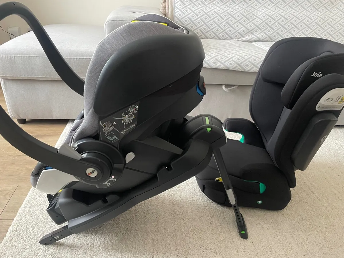 TWO CAR SEATS - Image 3