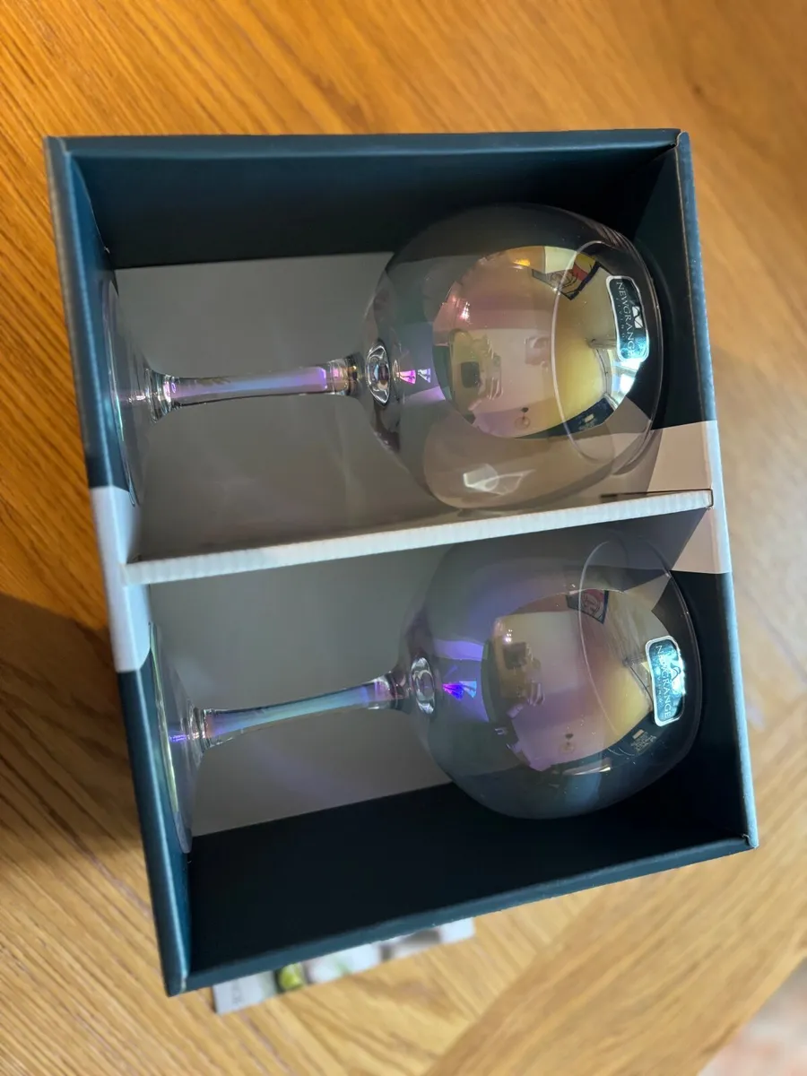 NEWGRANGE LIVING Unicorn Lusture Gin Glass Set - Image 1