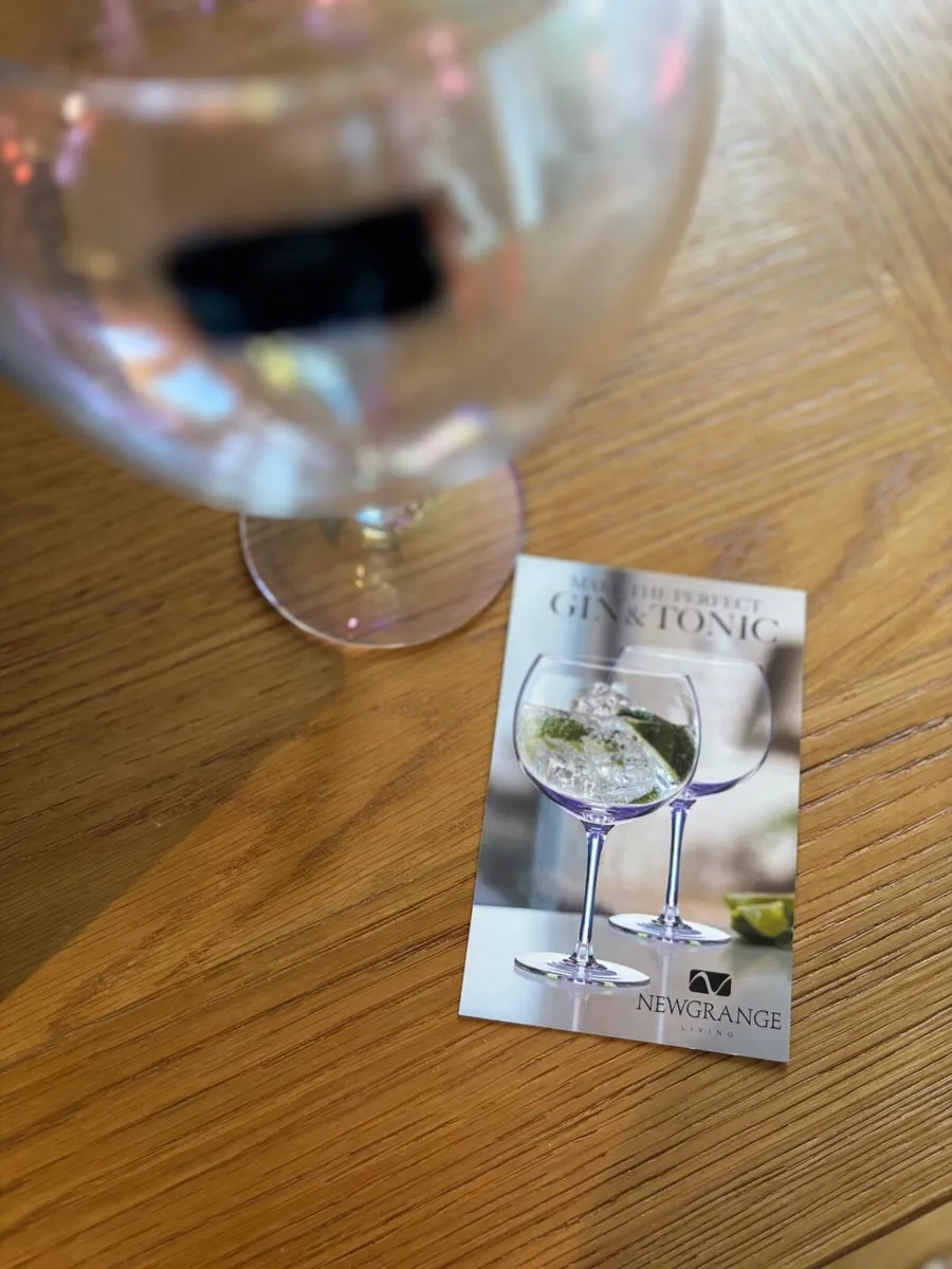 NEWGRANGE LIVING Unicorn Lusture Gin Glass Set - Image 3