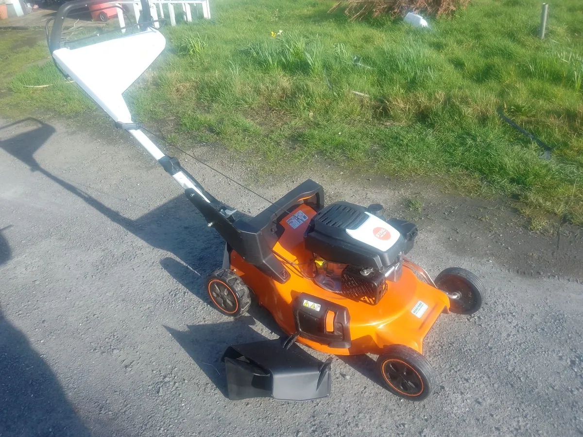 STIHL 253 T LAWN MOWER - Image 1