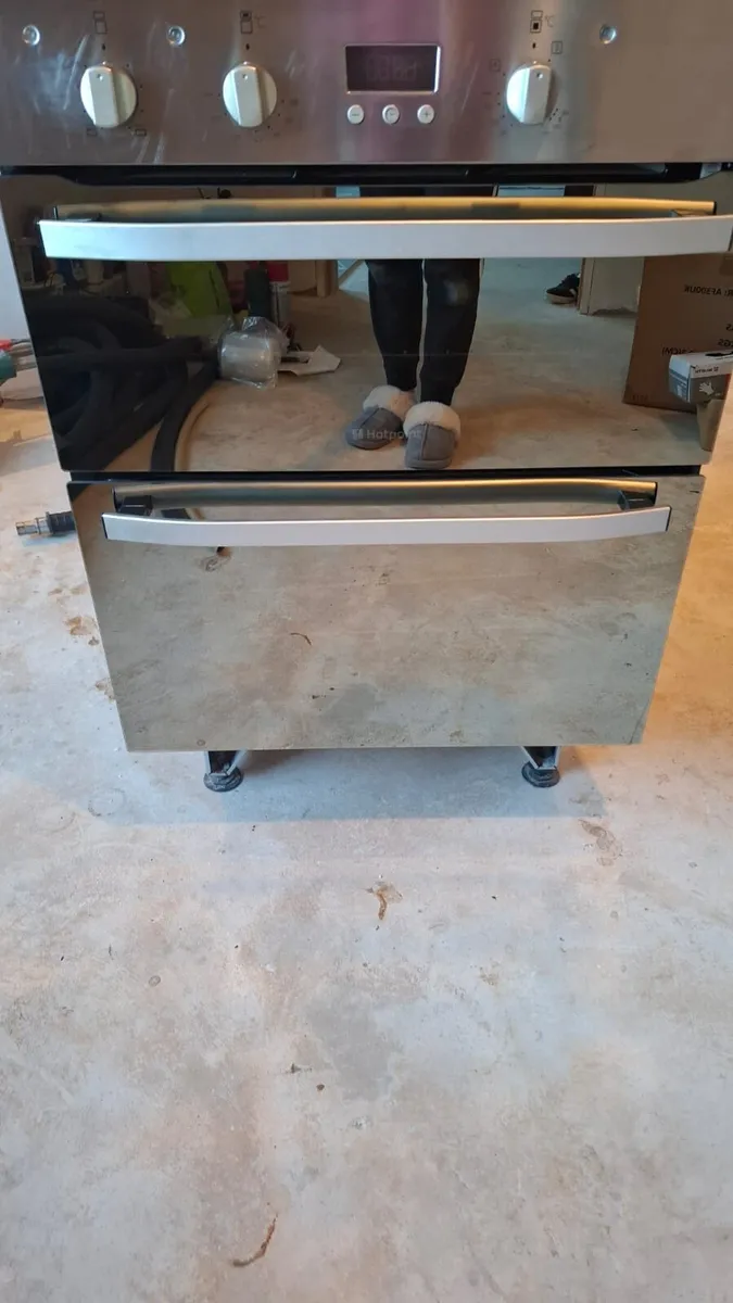 Hotpoint oven and grill - Image 2