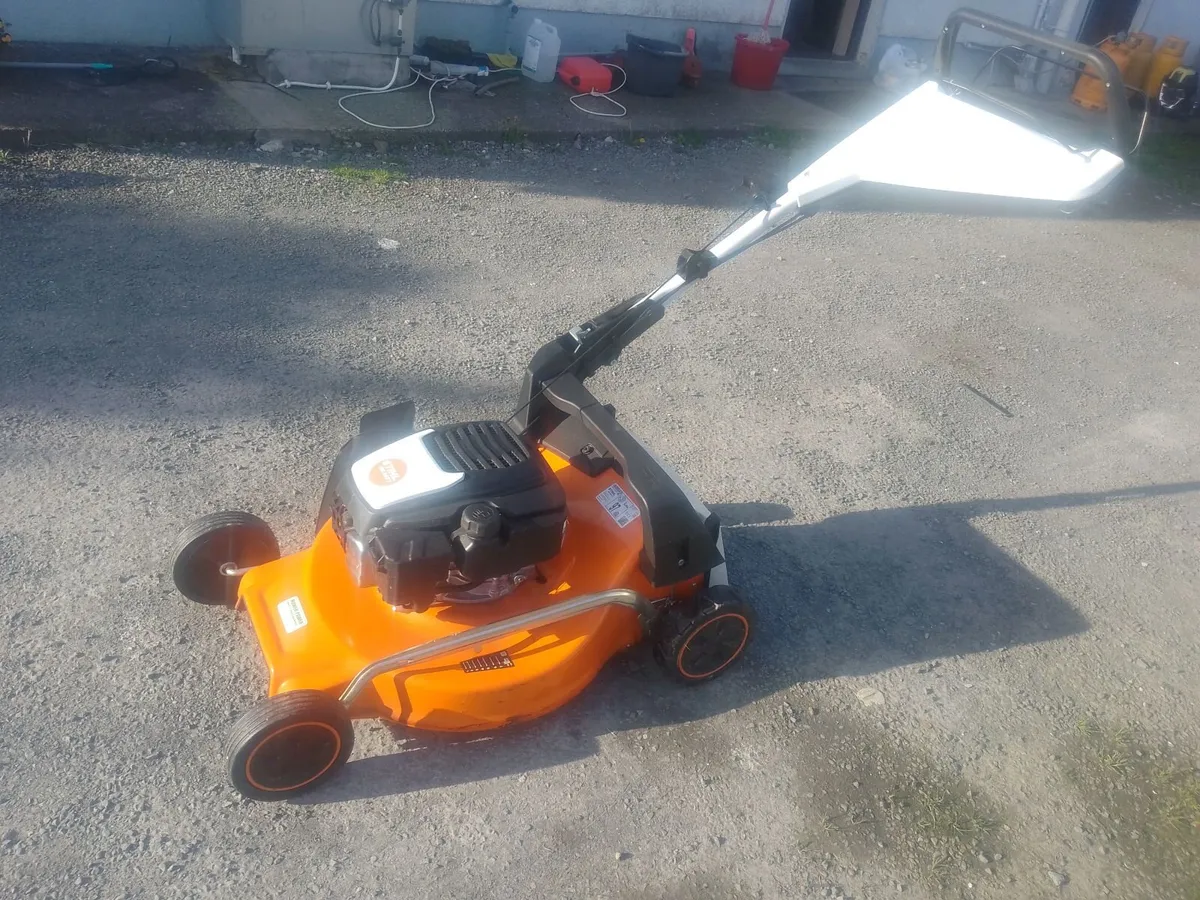 STIHL 253 T LAWN MOWER - Image 2