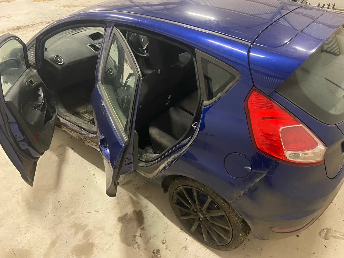 Ford Fiesta - Image 3