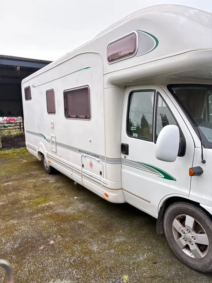 Motorhome - Image 4